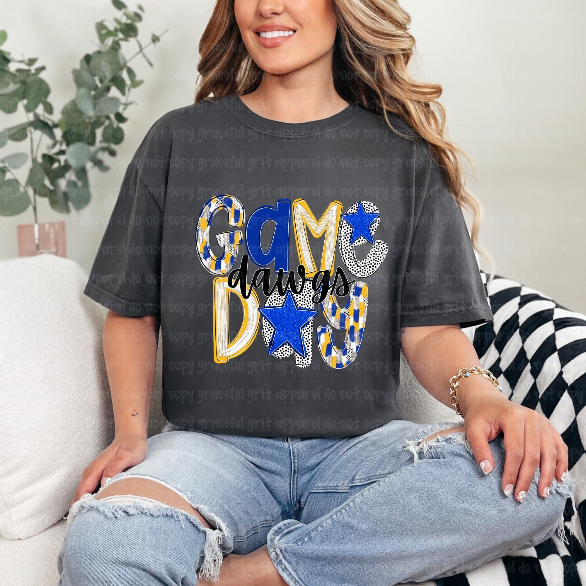 PREORDER GAME DAY DAWGS T-SHIRT (bulldawgs)